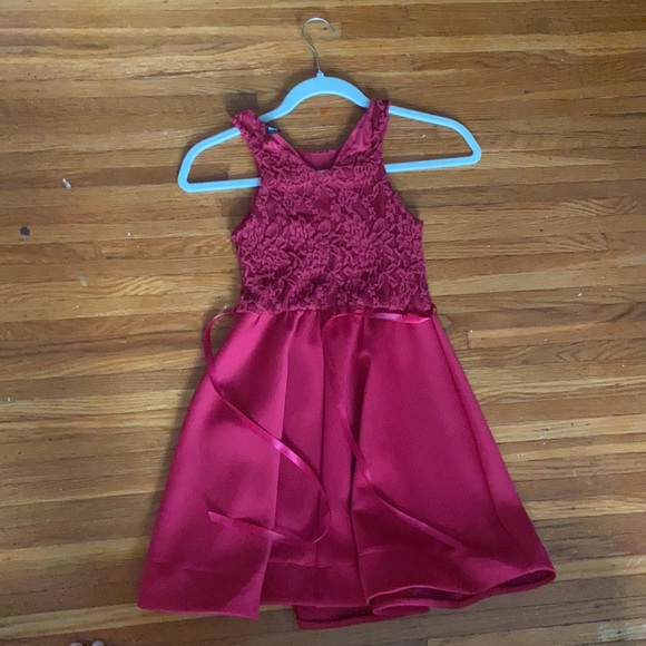 Kids Dress. - Picture 2 of 2